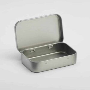 48 x PL422A Plain Silver Pastille tin with hinged lid 95x60x21mm (£0.49p Per Tin)