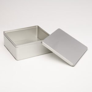 8 x PL643 Silver Square biscuit tin with Slip Lid 232x217x90mm (£3.89 Per Tin)